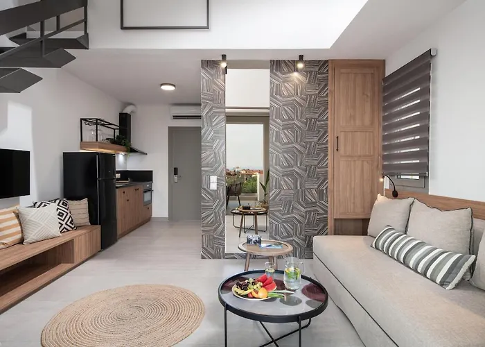 Twins Yard * Nikiti (Sithonia)